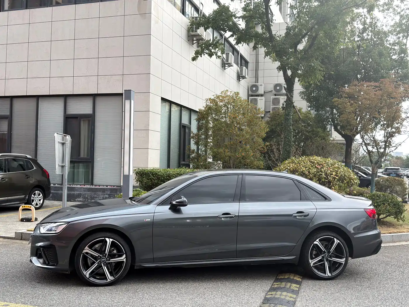 Audi A4L 2024 40 TFSI Luxury Dynamic фото 4