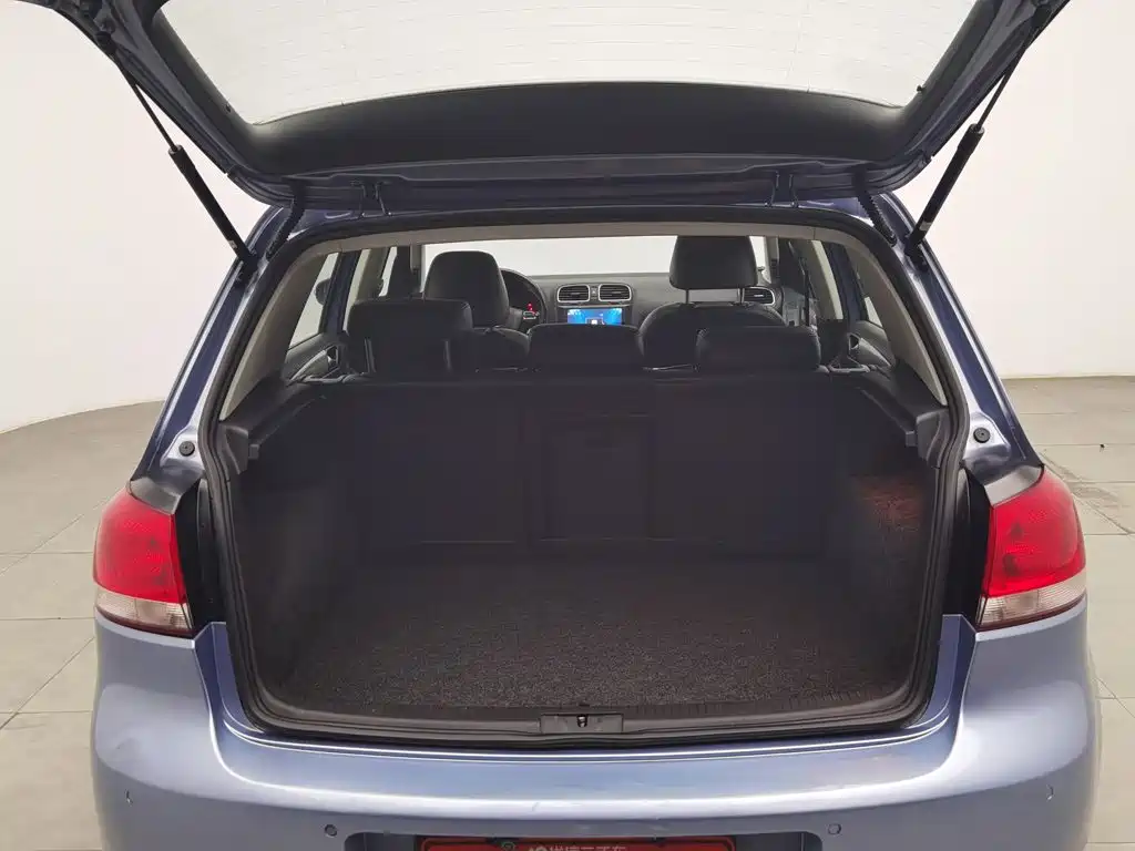 Photo 16 - Volkswagen Golf