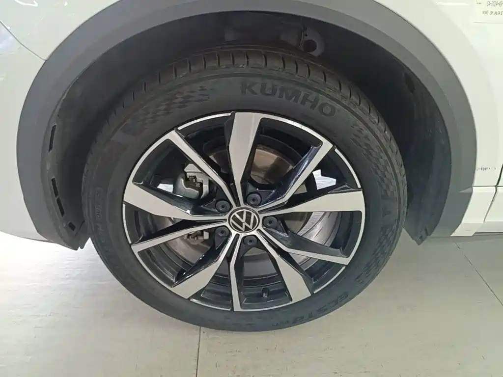 Volkswagen T-ROC 2025 2025 300TSI DSG 2WD Dawn Edition