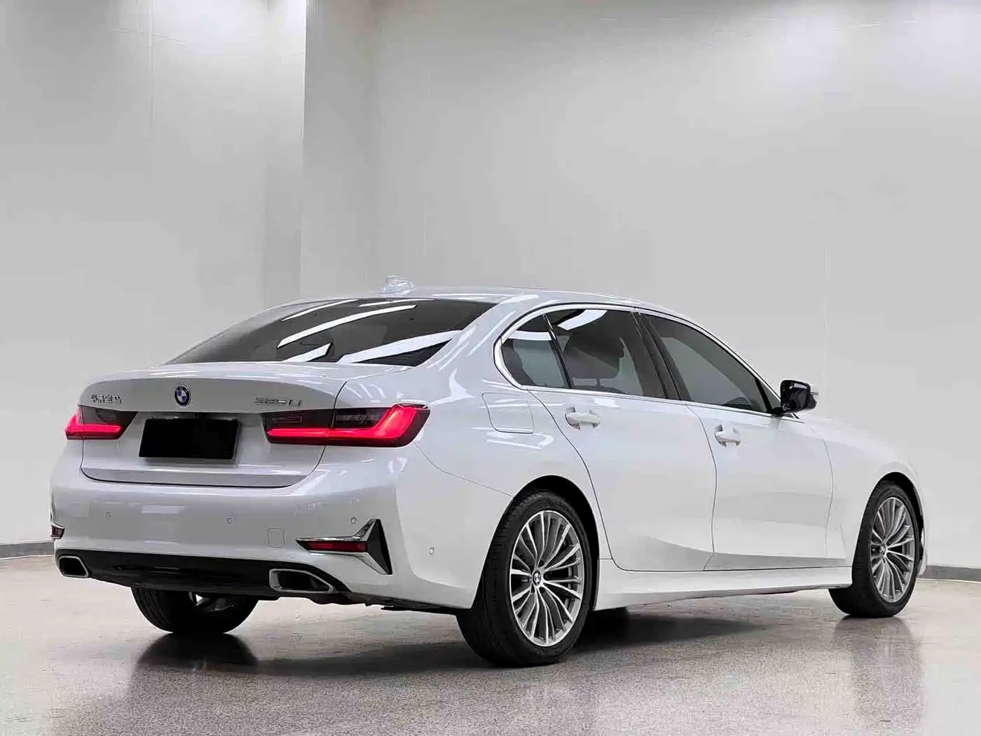 BMW 3 Series 2020 325Li Launch Edition фото 4