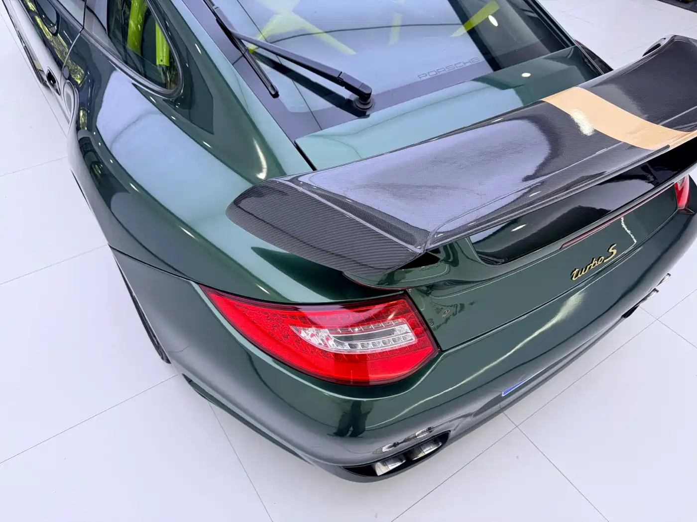 Porsche 911 2010 Turbo S 3.8T фото 4