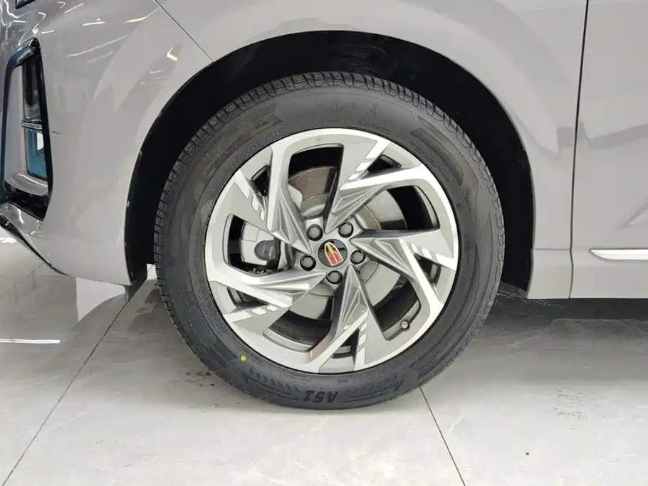 Hongqi HS3 2024 2023 2.0T 2WD KeWei Edition