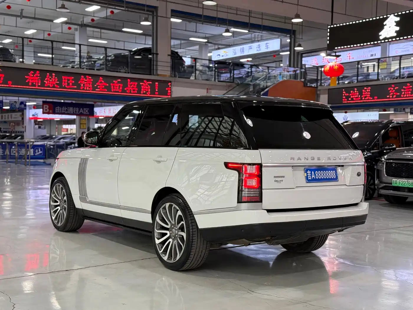 Land Rover Range Rover 2016 3.0 SC V6 Vogue фото 6
