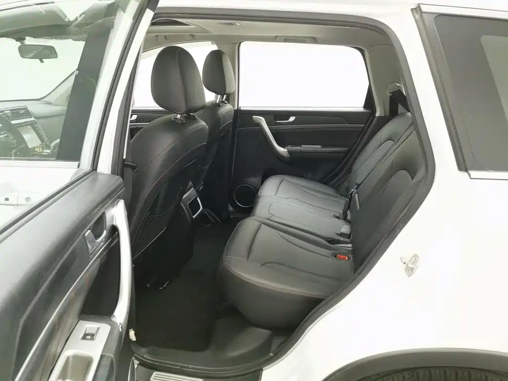 Фото 15 - Haval H6