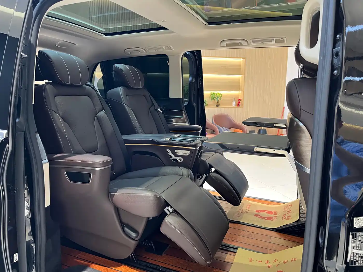 Mercedes-Benz V-Class 2022 V 260 Prestige Edition фото 17