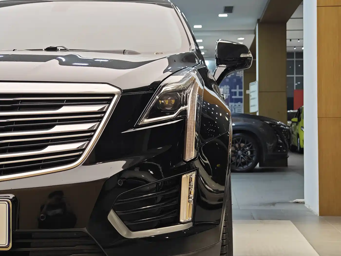 Cadillac XT5 2018 28T 4WD Luxury фото 2