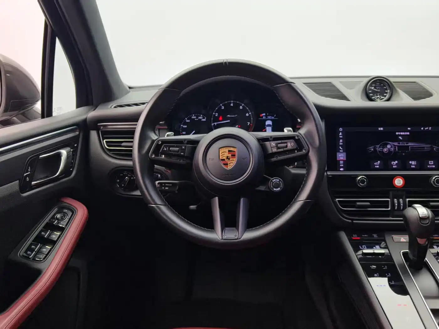 Porsche Macan 2022 Macan T 2.0T фото 10