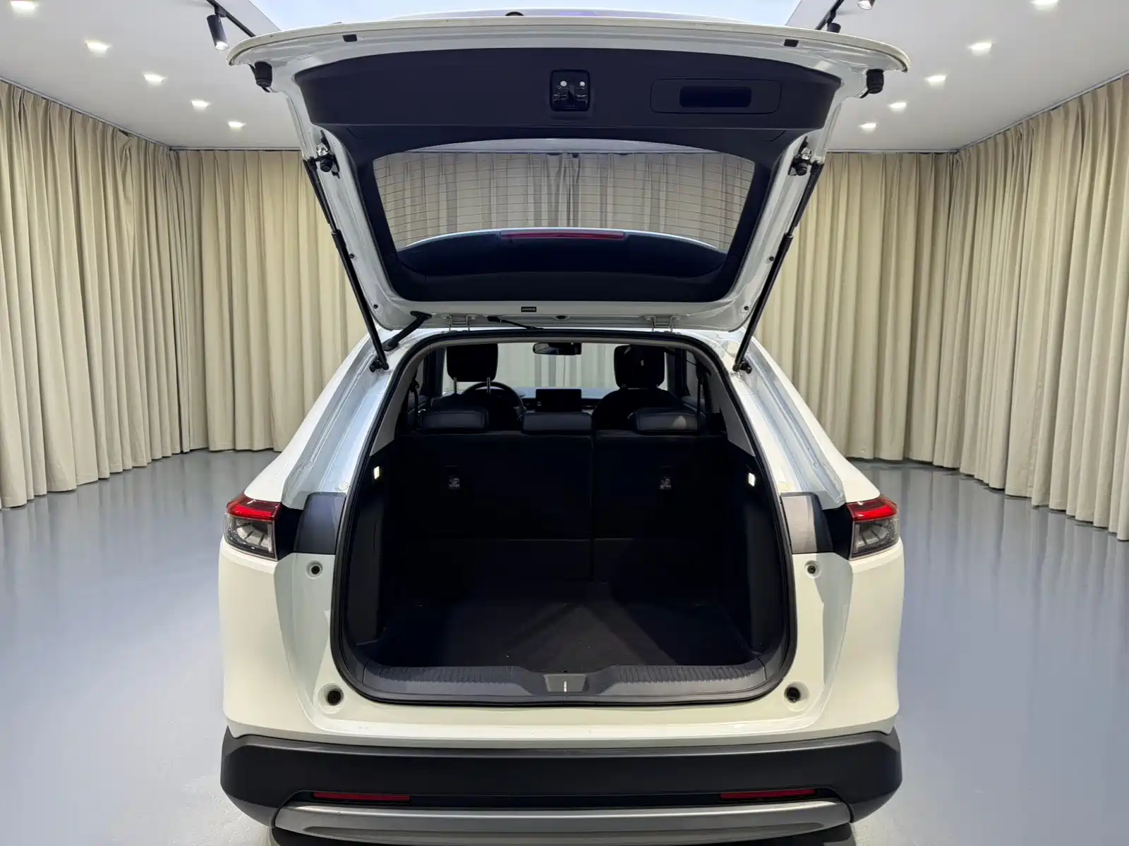 Photo 16 - Honda Vezel