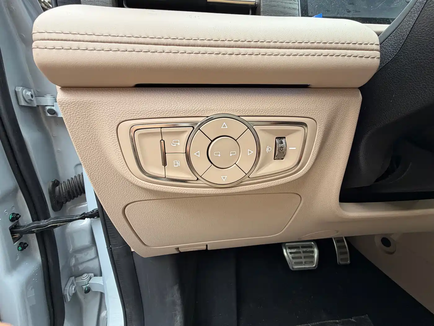 Jetour Shanhai L9 2025 2025 Model 1.5TD 2DHT Flagship 6-Seater