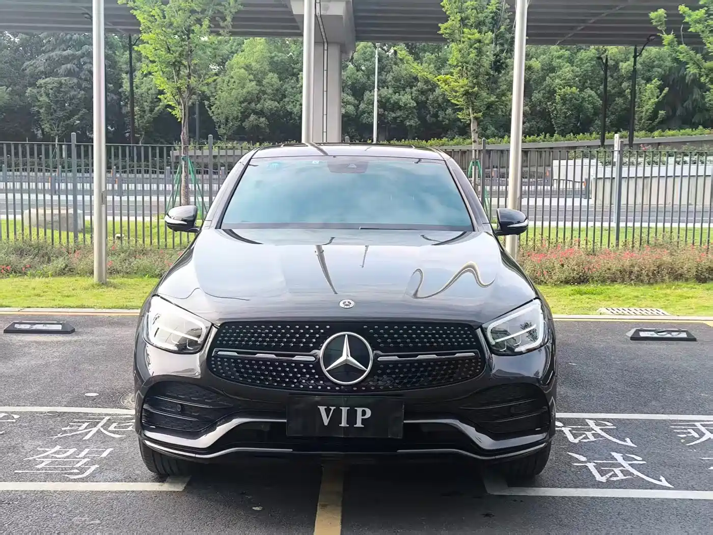 Mercedes-Benz GLC Coupe 2020 GLC 300 4MATIC Coupe SUV фото 2
