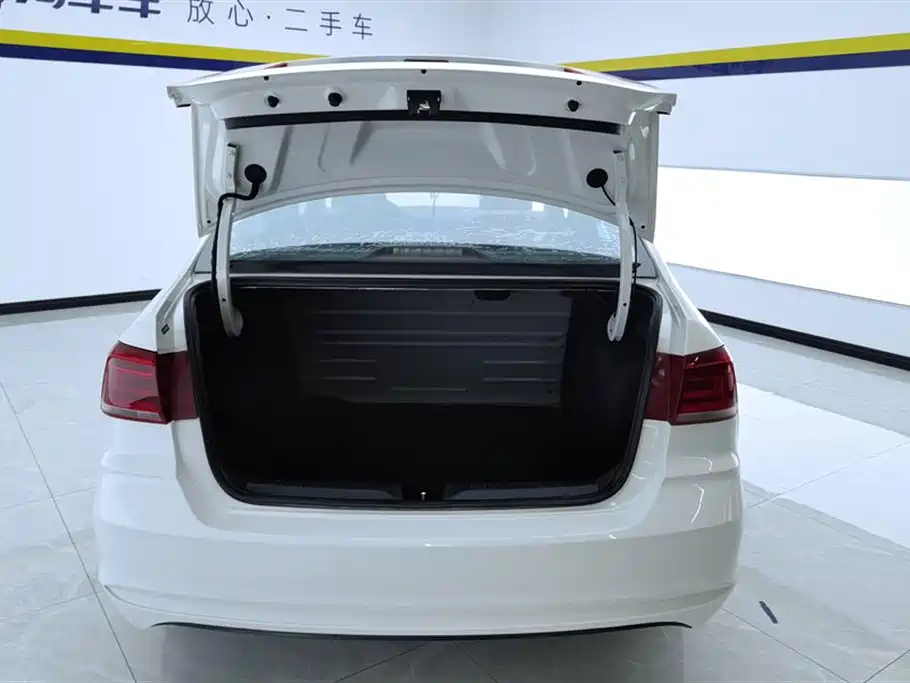 Volkswagen Santana 2021 1.5L Manual Trend Edition фото 4