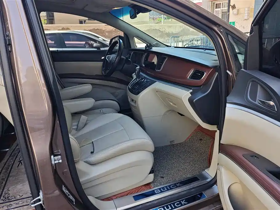 Buick GL8 2018 28T Luxury Model China VI фото 8