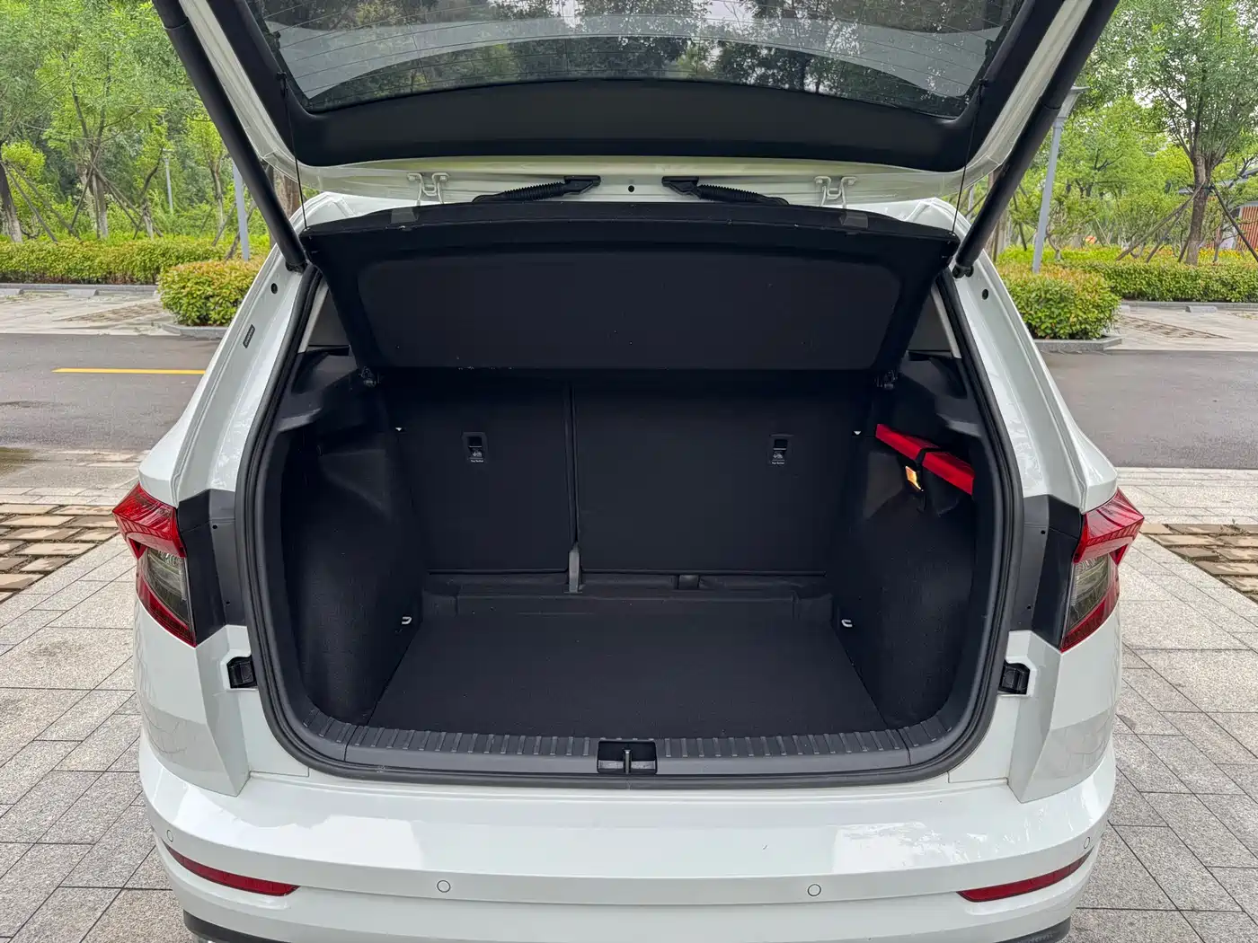 Škoda Karoq 2023 TSI280 Luxury Edition фото 19