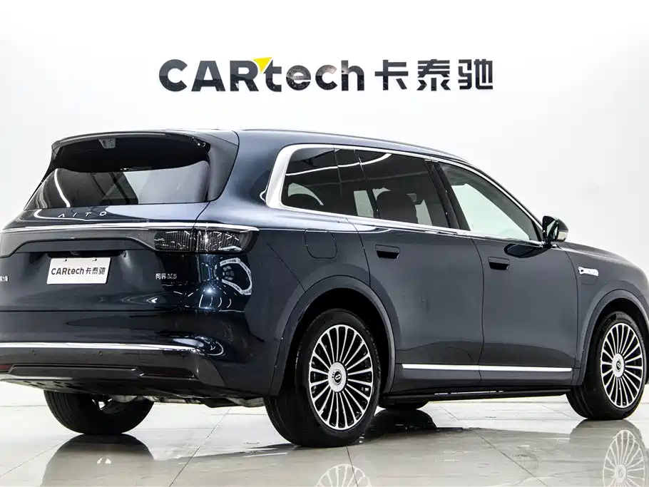AITO Wenjie AITO M8 2025 Model Extended Range Ultra Edition 53.4kWh 5-Seater фото 4
