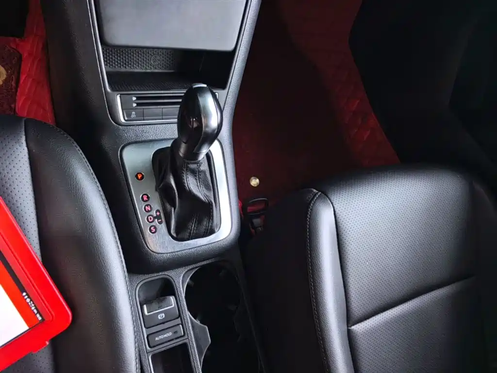 Volkswagen Tiguan 2015 1.8TSI Automatic 2WD Trendline фото 14
