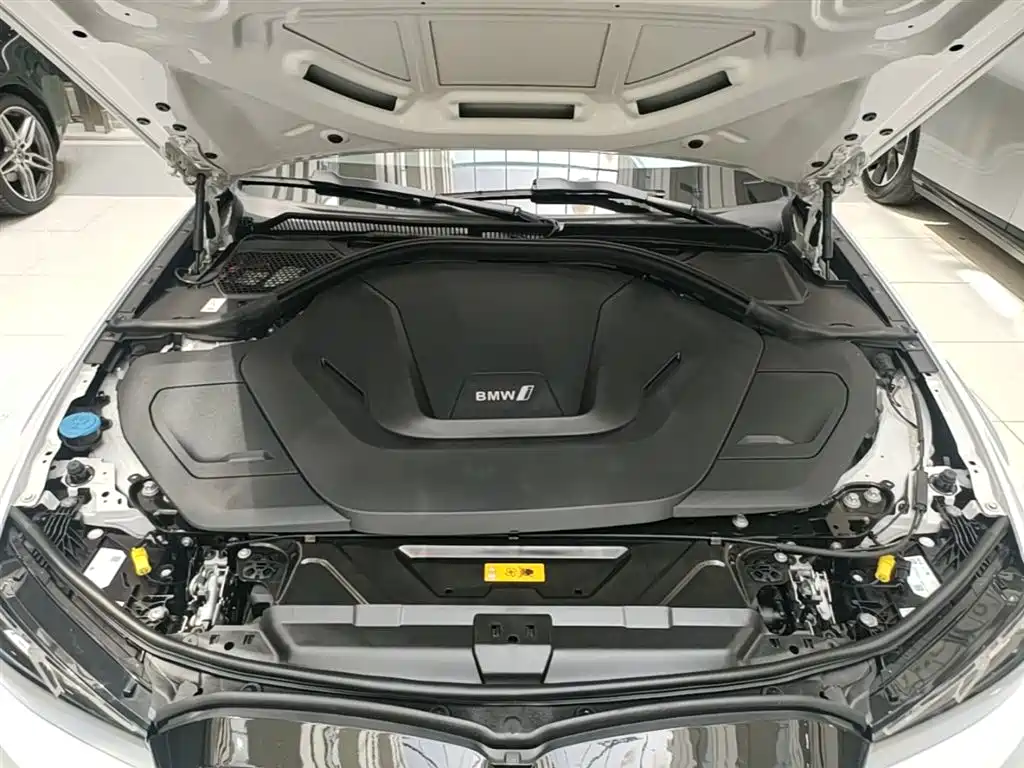 BMW i3 2022 eDrive 35 L фото 20