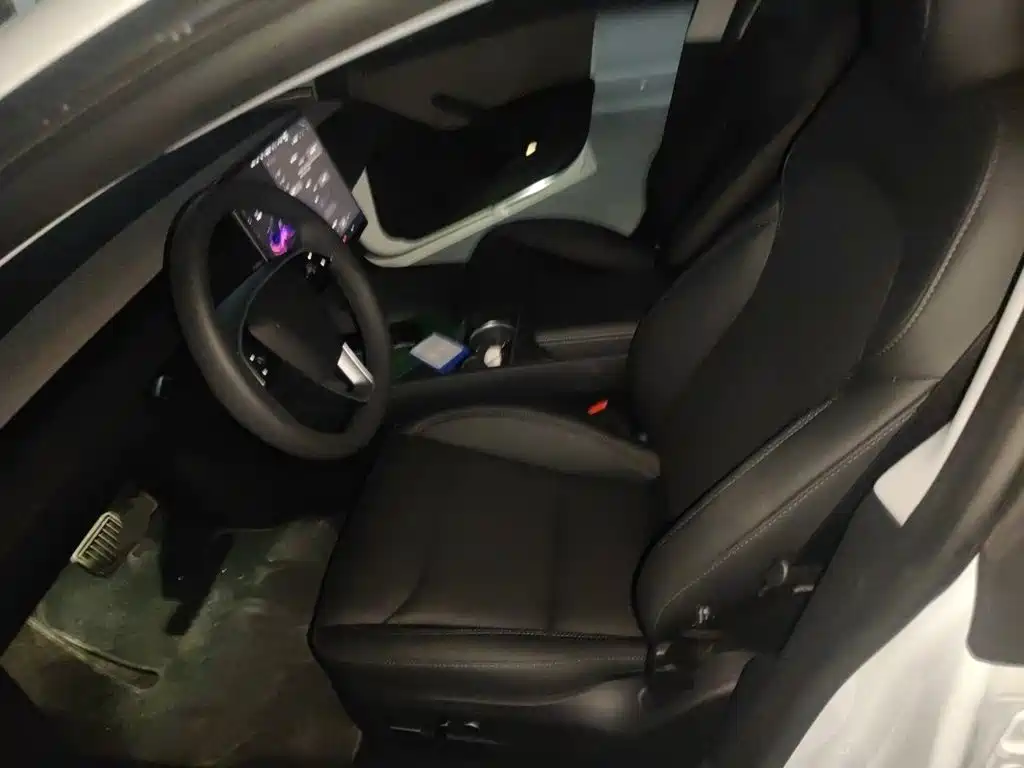 Фото 16 - Tesla Model 3