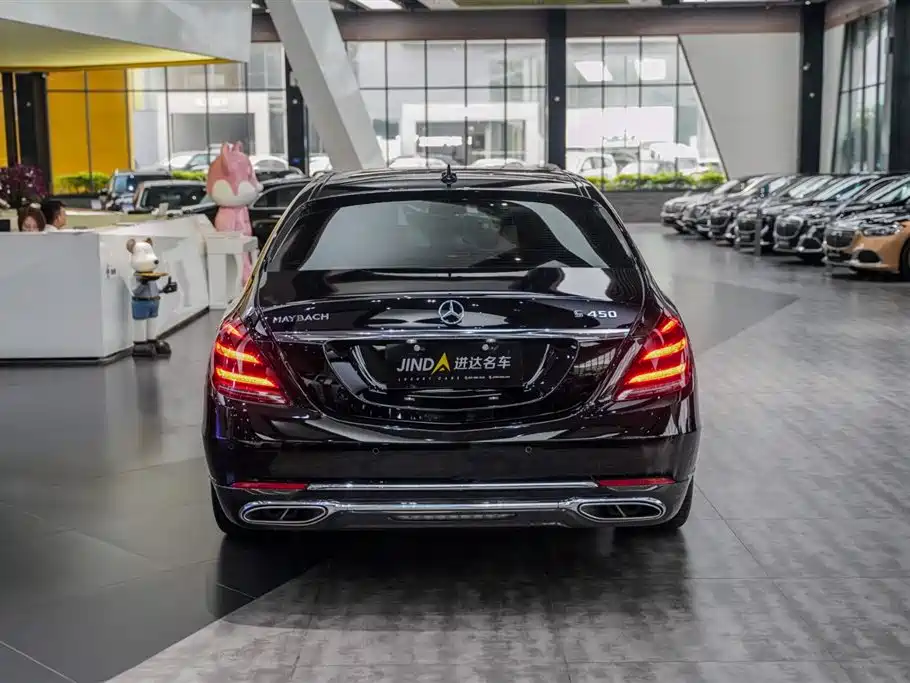 IMSA Maybach S-Class 2020 S 450 MAYBACH Executive 4-seater фото 18