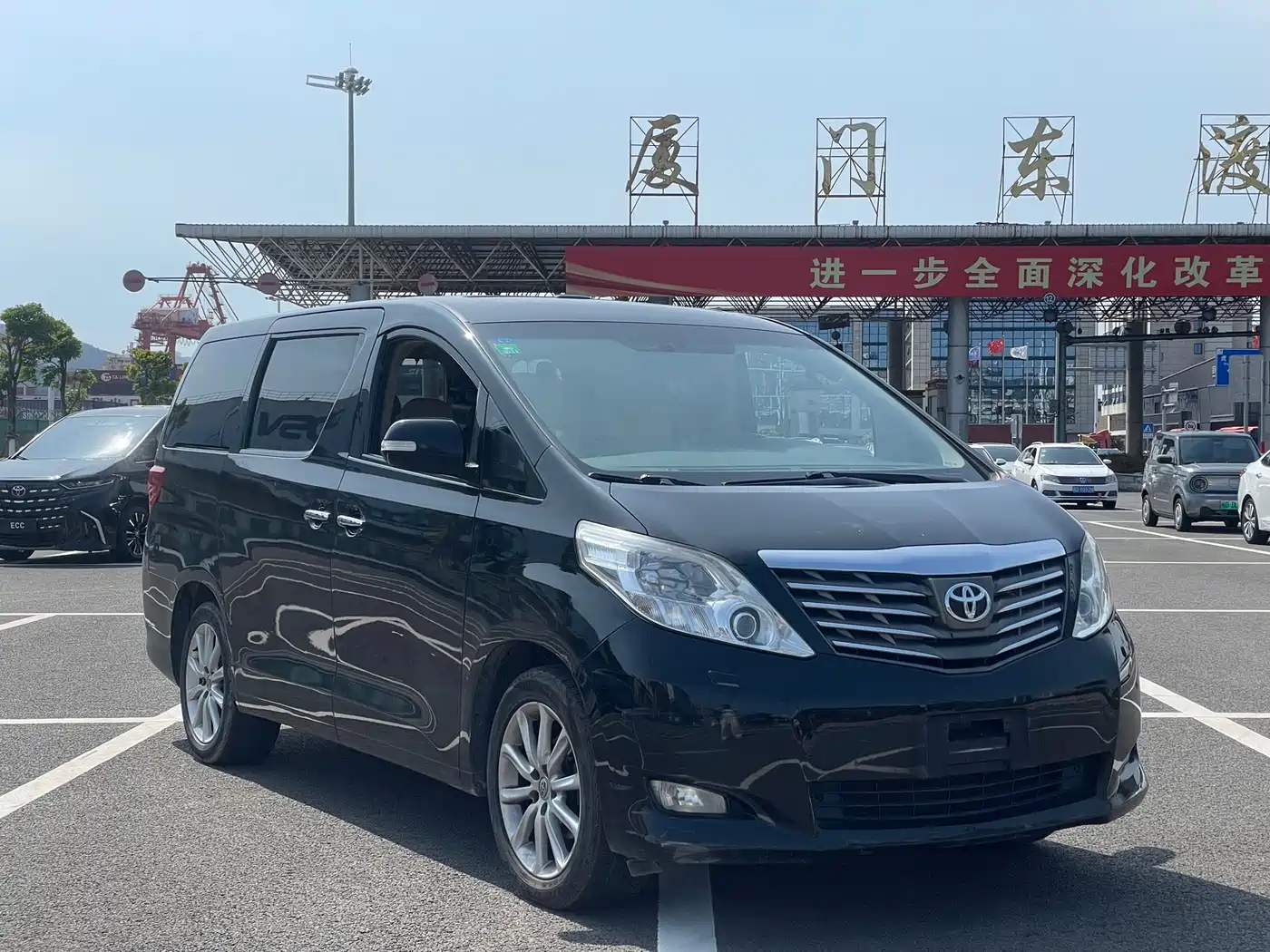 Toyota Alphard 2012 3.5L Luxury Edition фото 3