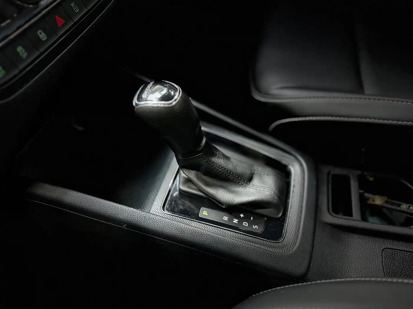 Škoda Kamiq 2022 1.5L Automatic Comfort Edition фото 17