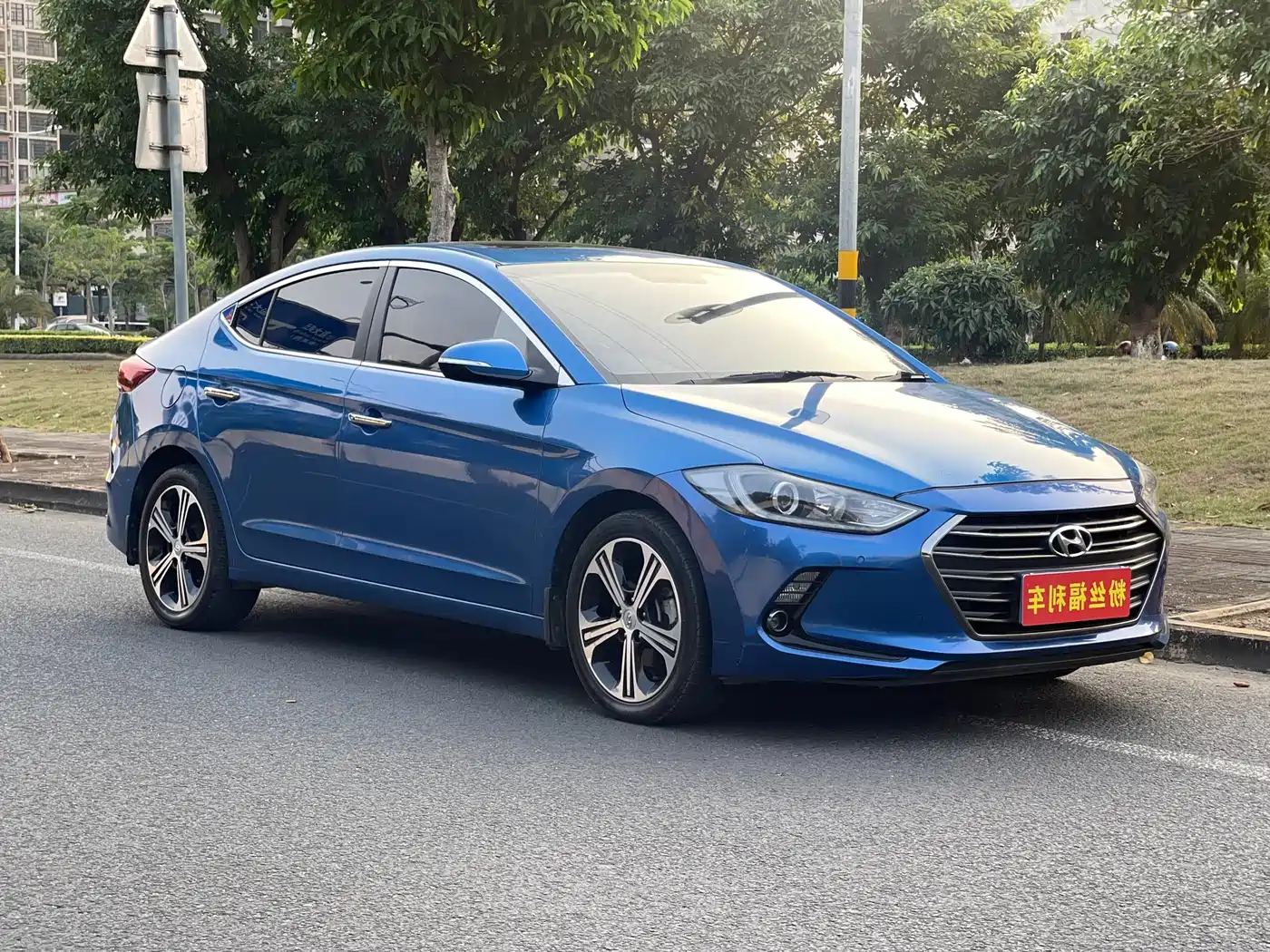 Hyundai Elantra 2019 1.4T Dual-clutch XuanDong·Vitality Type фото 3