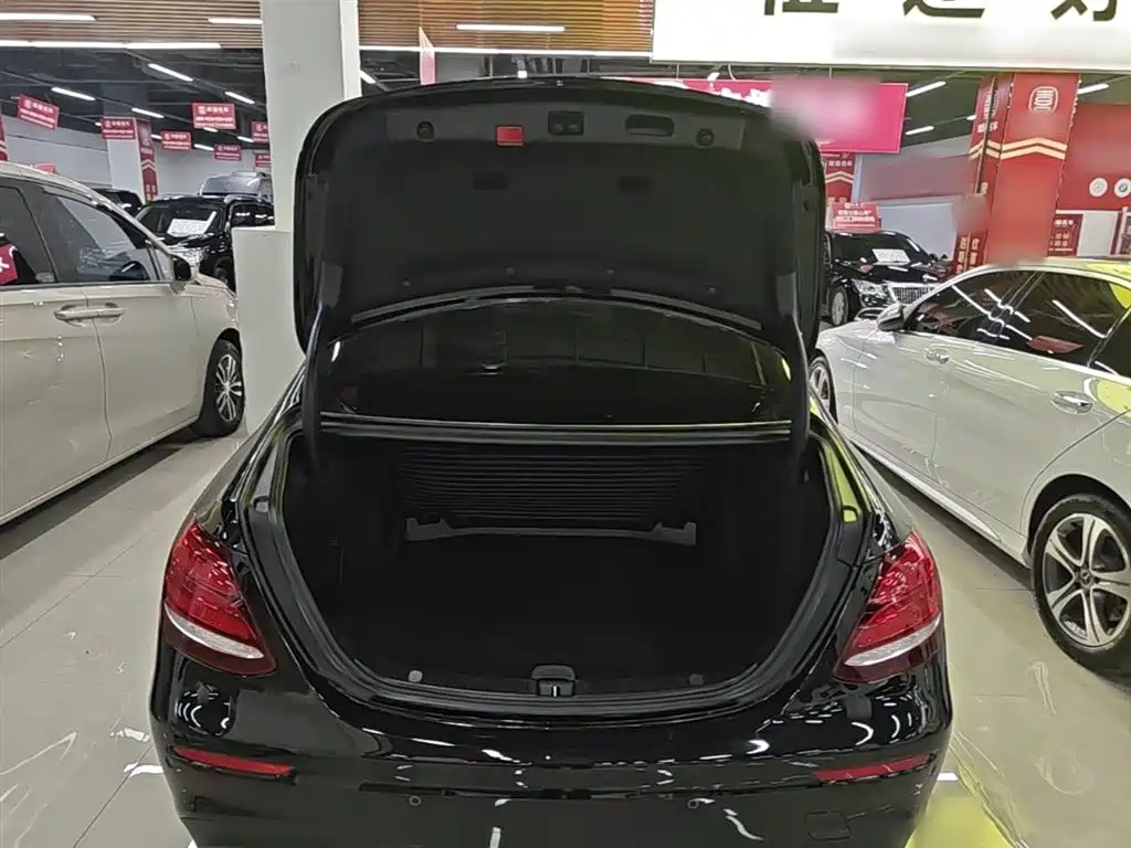 Mercedes-Benz E-Class 2019 E 200 L Sport фото 19