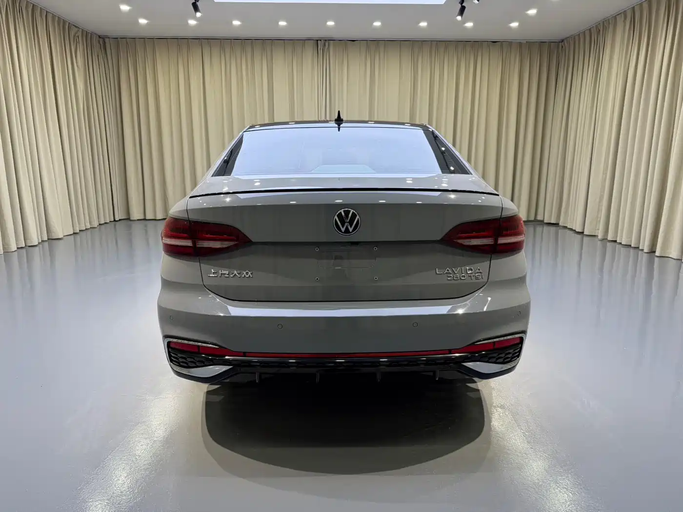 Volkswagen Lavida 2023 280TSI DSG Starlight Comfort Edition фото 12