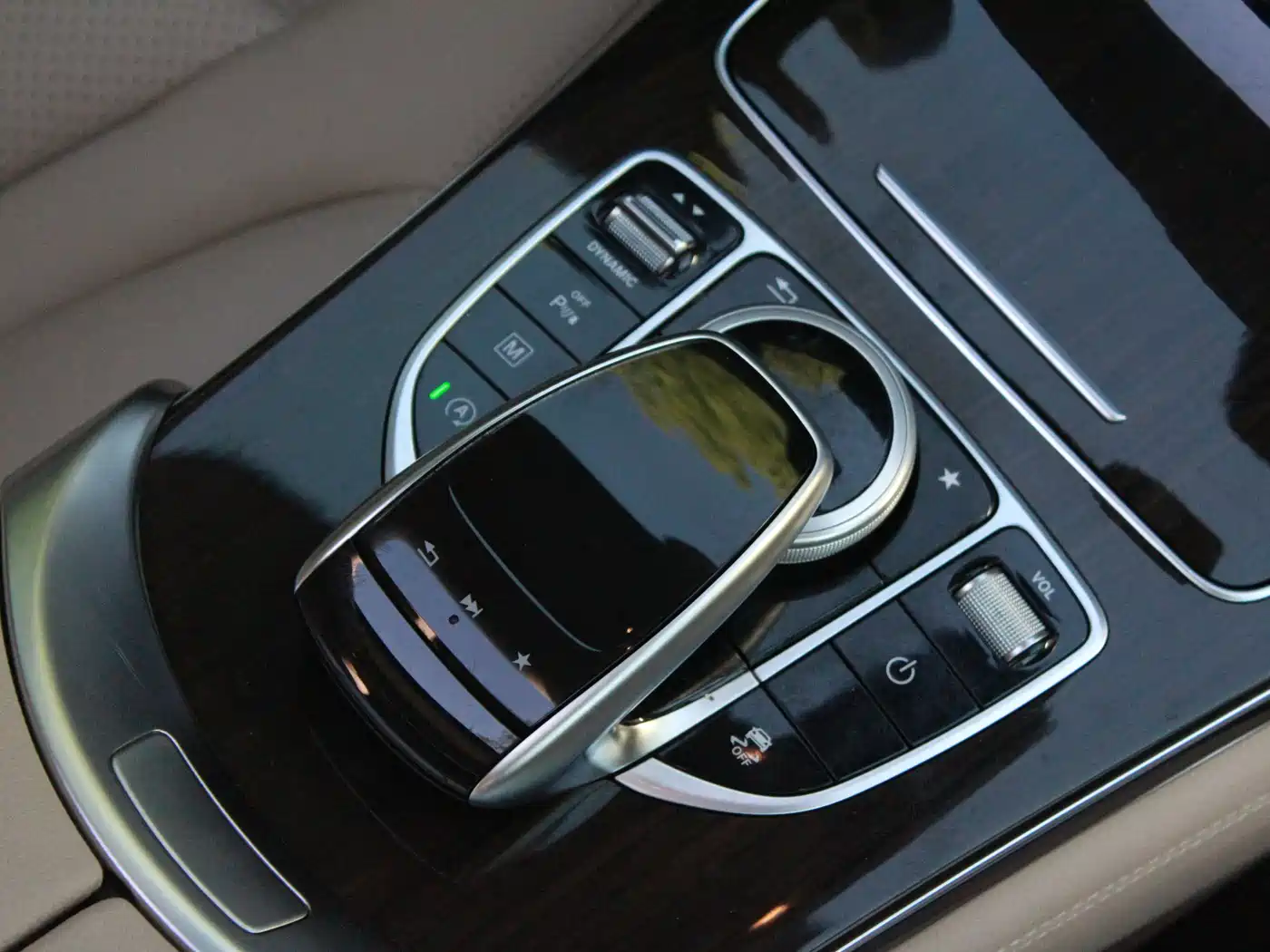 Mercedes-Benz GLC 2017 GLC 260 4MATIC Dynamic фото 10