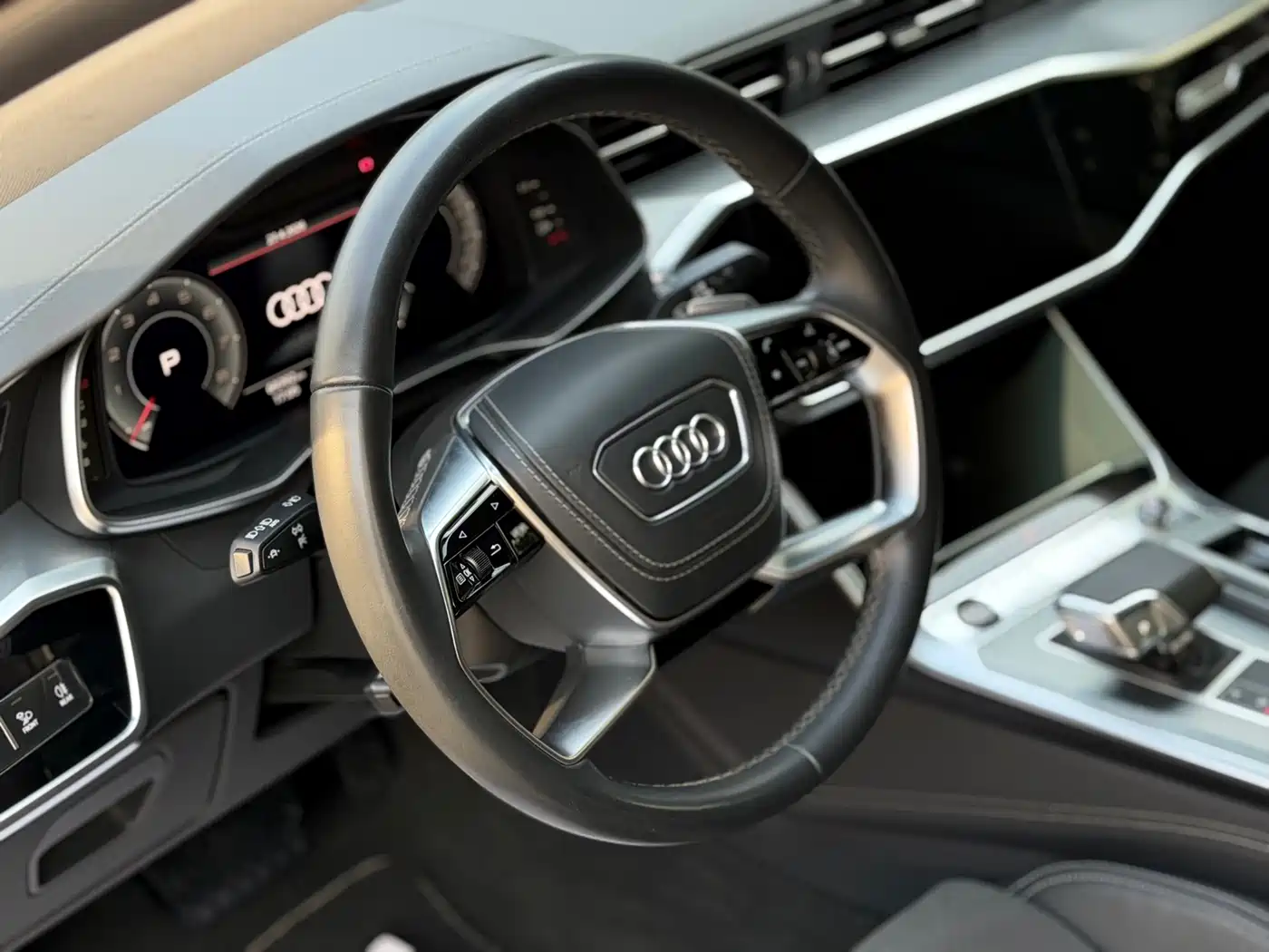 Audi A7L 2024 45 TFSI Luxury фото 4