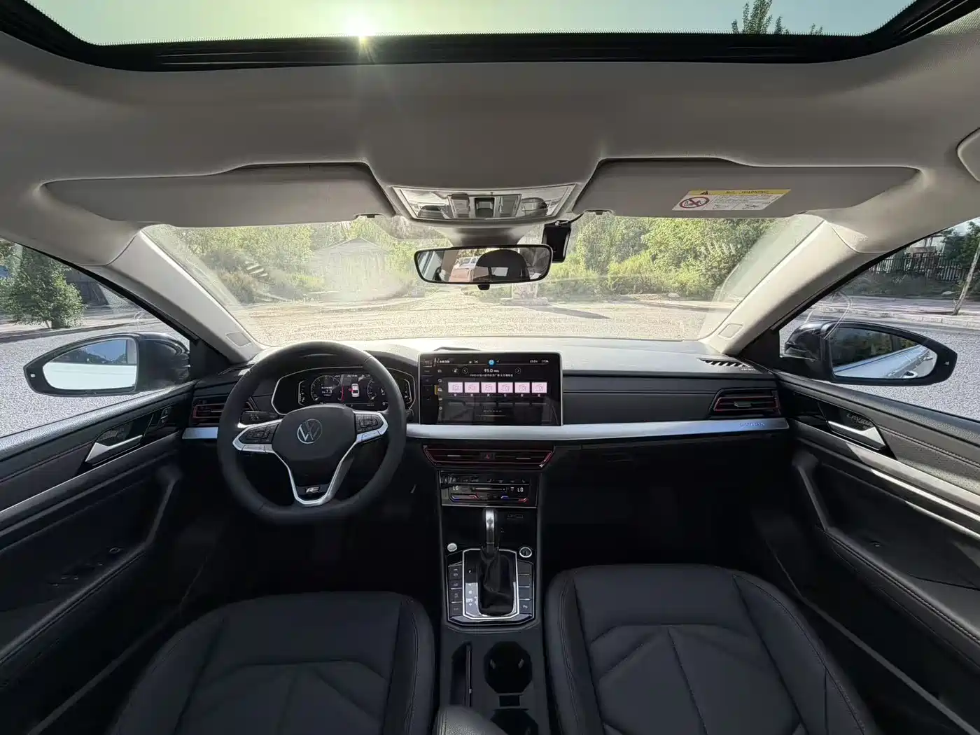 Volkswagen Lavida 2024 Model 300TSI DSG Starlight Eternal Comfort Edition фото 5