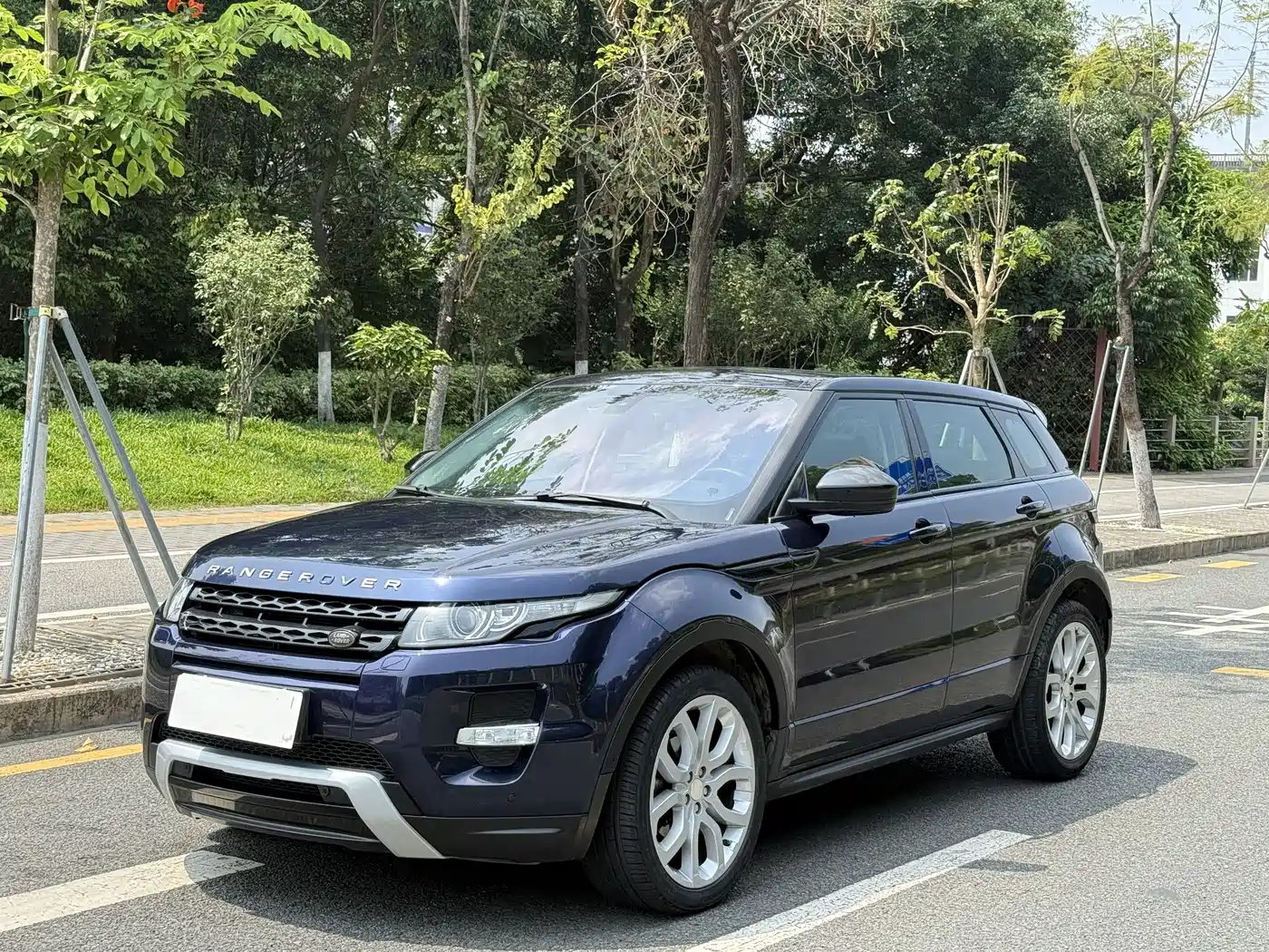 Land Rover Range Rover Evoque (Import) 2014 2.0T 5-door Brilliance Sport