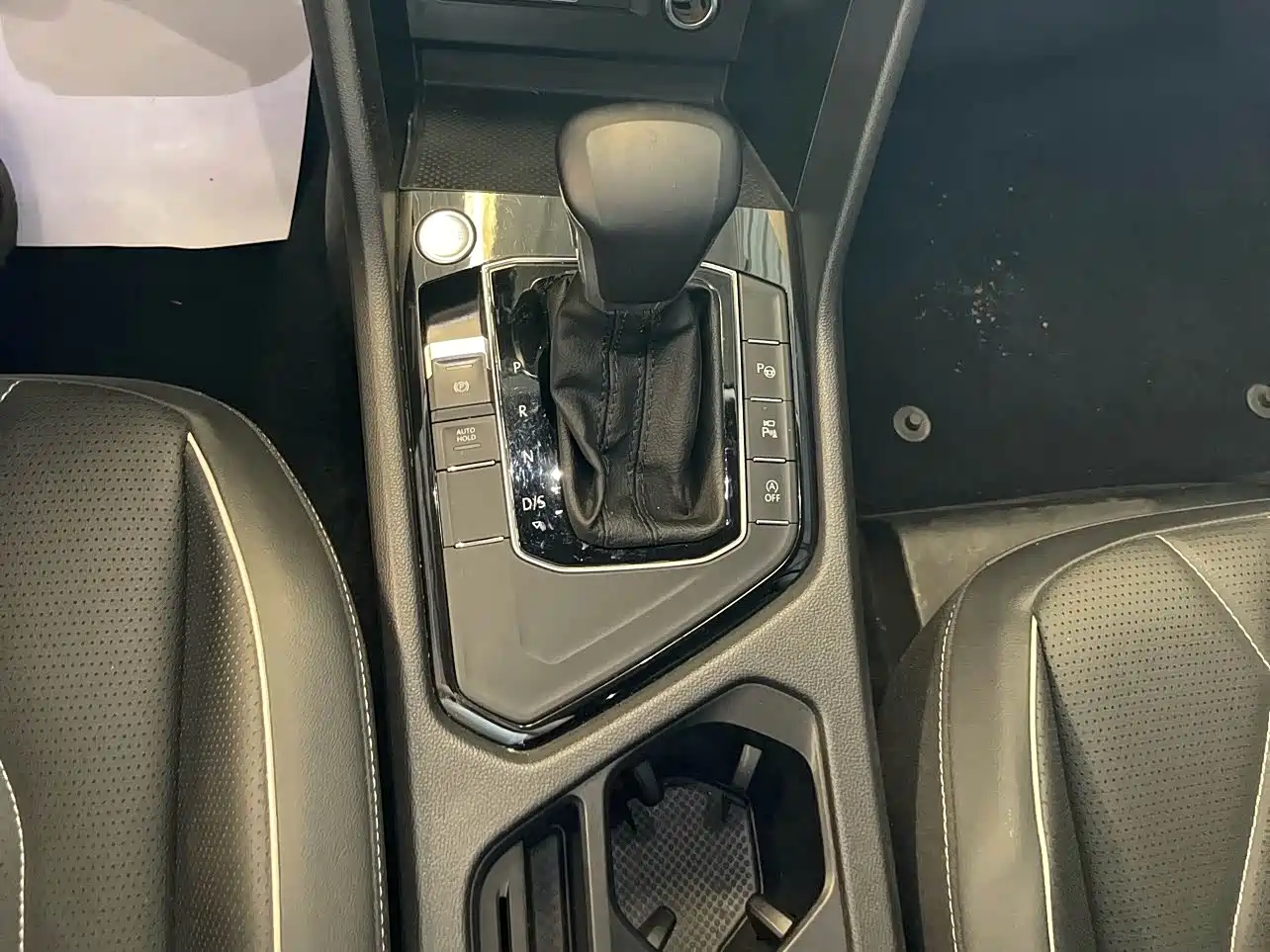 Volkswagen Tiguan L 2022 330TSI Auto 2WD R-Line Premium Edition фото 11