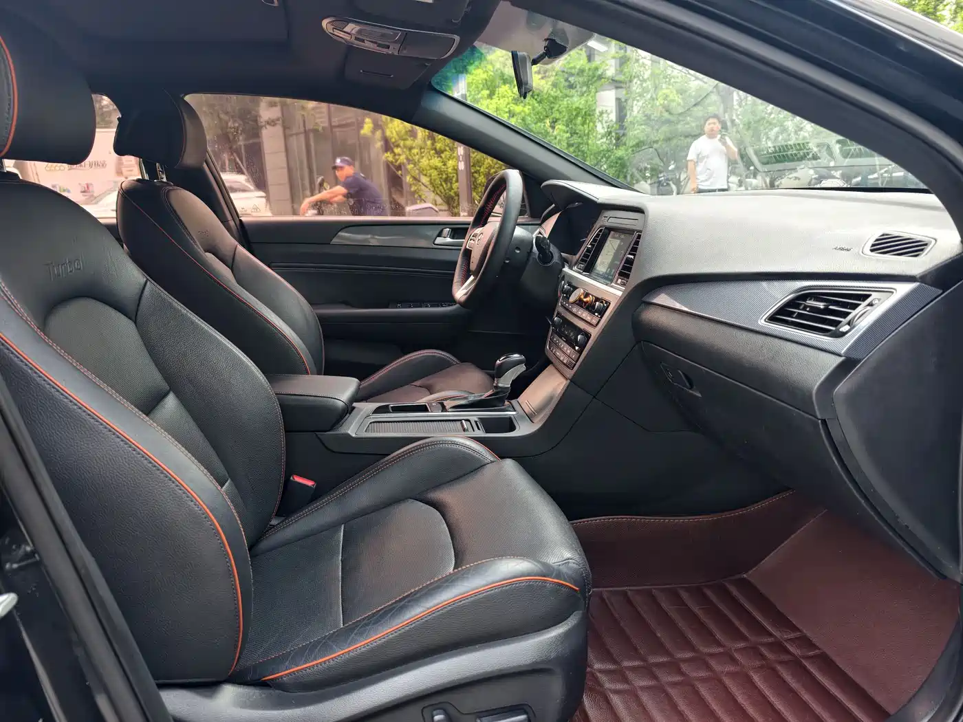 Hyundai Sonata 2015 1.6T GLS Smart фото 11