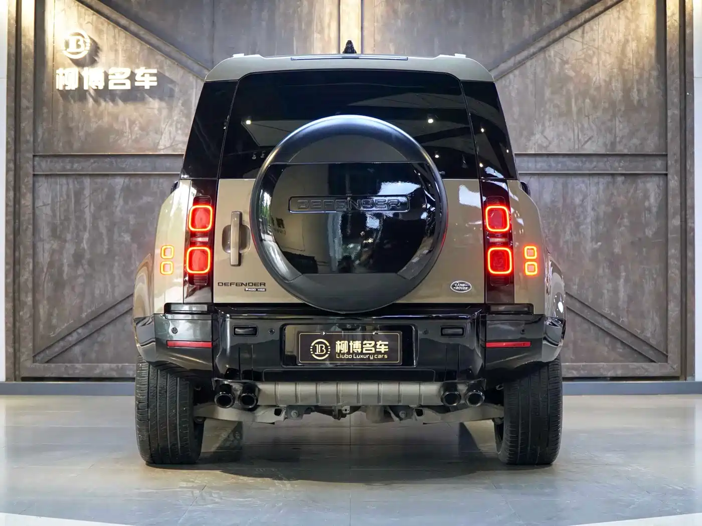 Land Rover Defender 2020 Model 110 P400 HSE фото 3