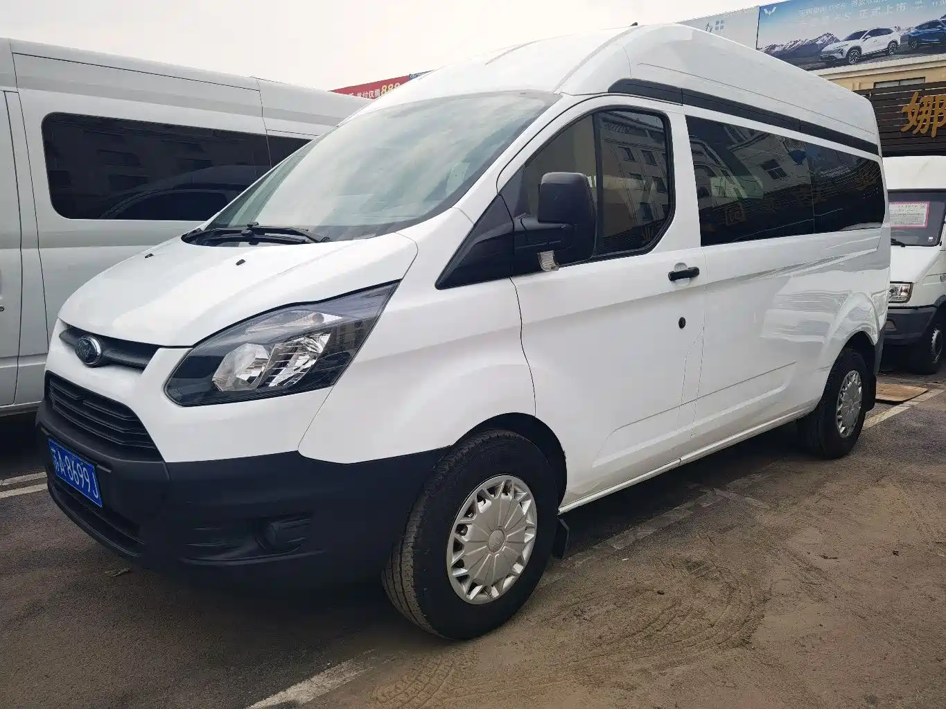 Ford Transit 2017 2.0T Diesel Multi-purpose Commercial Vehicle Medium Wheelbase Medium Roof China V