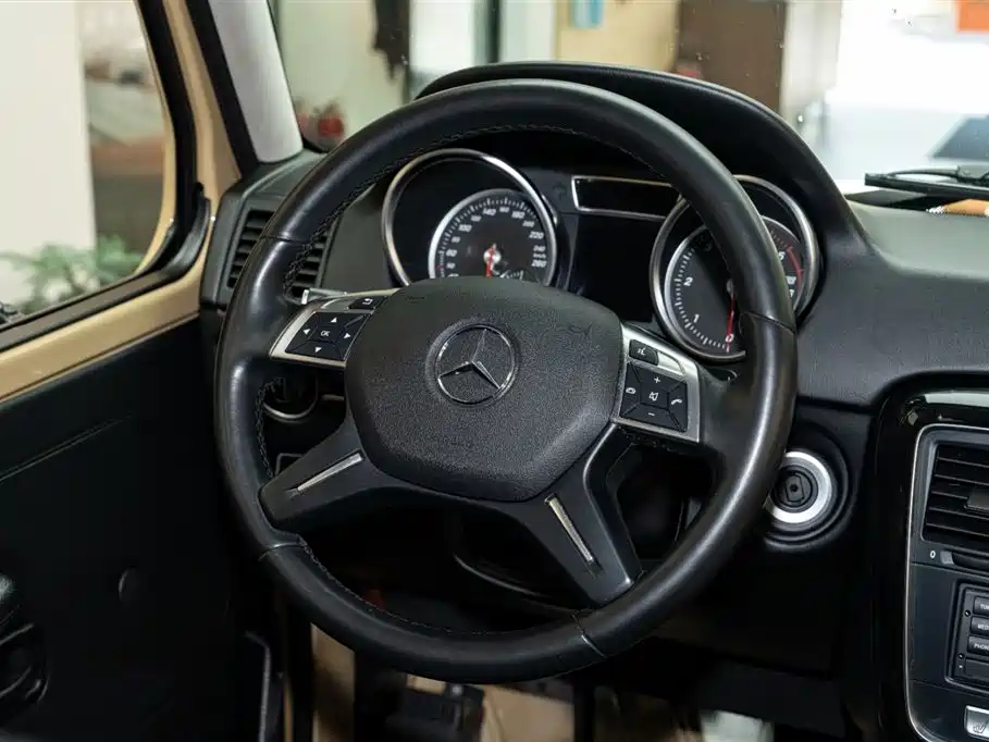 Mercedes-Benz G-Class 2017 Model G 350 d фото 12