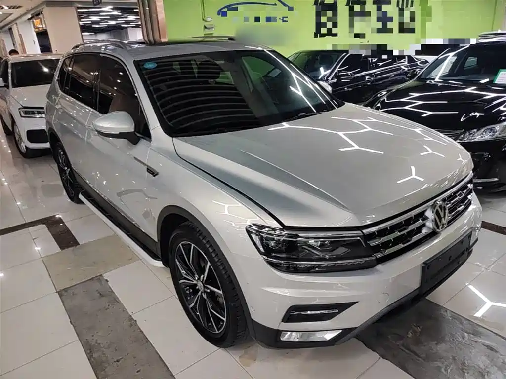 Volkswagen Tiguan L 2018 380TSI Automatic AWD Flagship Edition фото 4