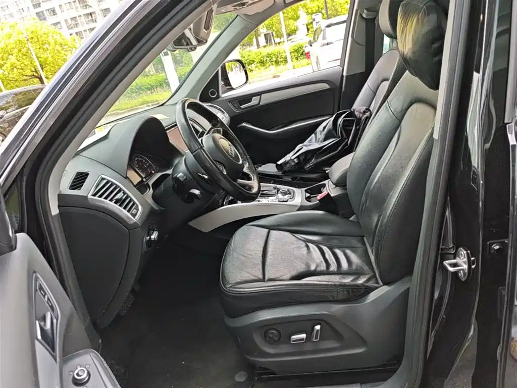 Audi Q5 (Import) 2013 45 TFSI quattro Sport фото 22