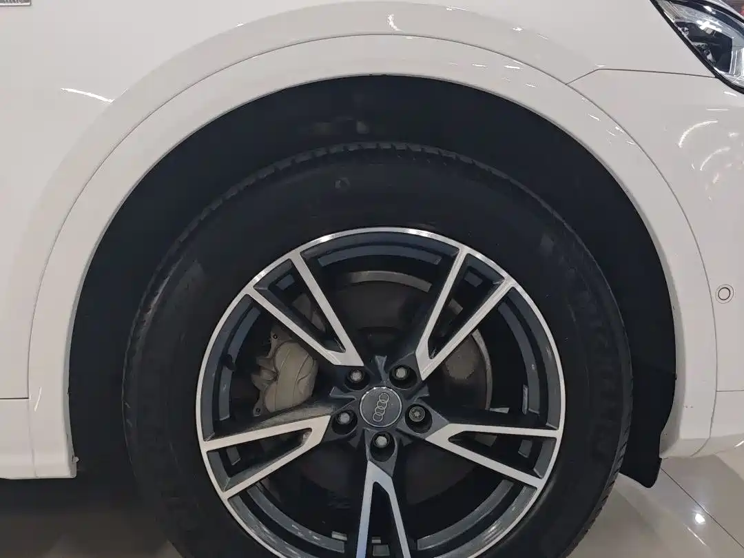 Audi Q5L 2020 45 TFSI Exclusive Fashion фото 15