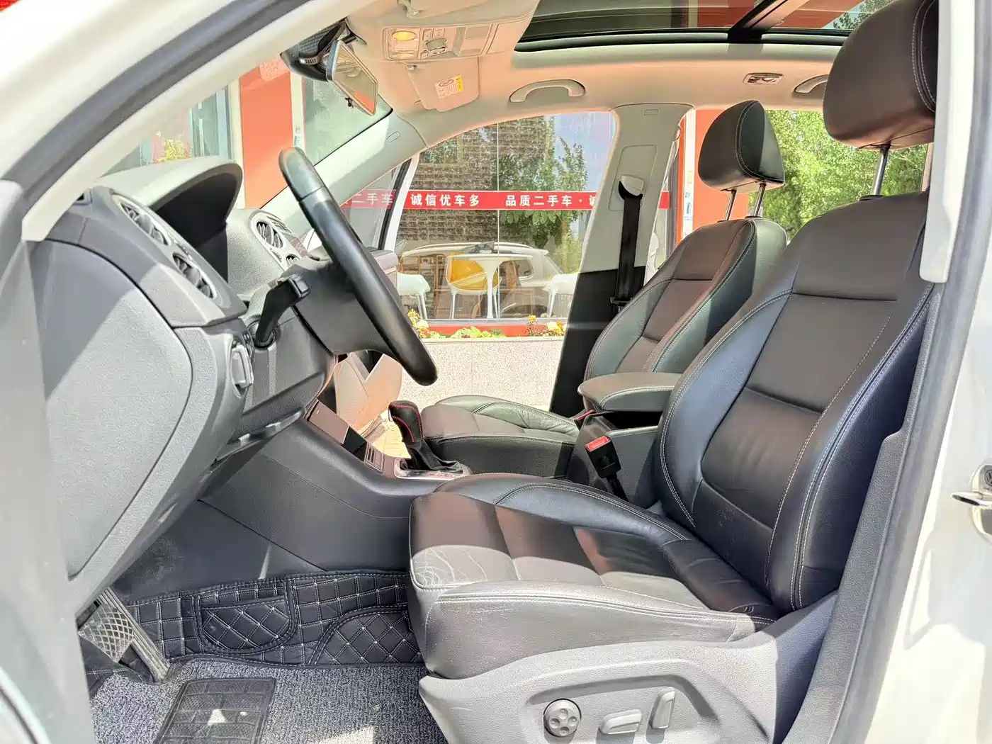 Volkswagen Tiguan 2016 280TSI Automatic 2WD Silk Road Comfort фото 3