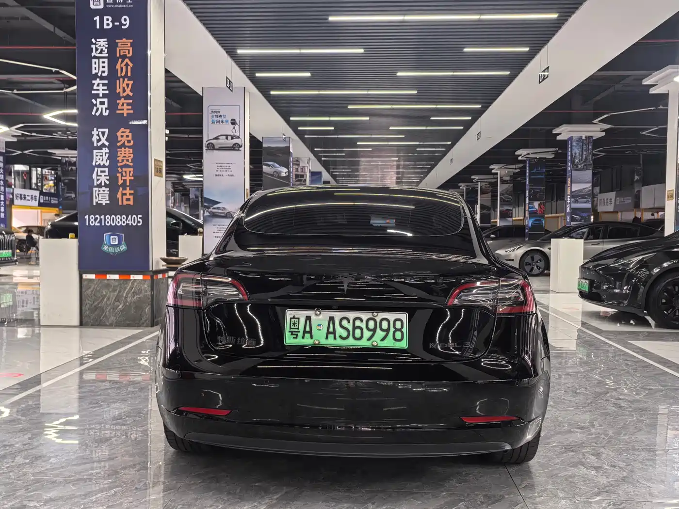 TESLA MODEL 3