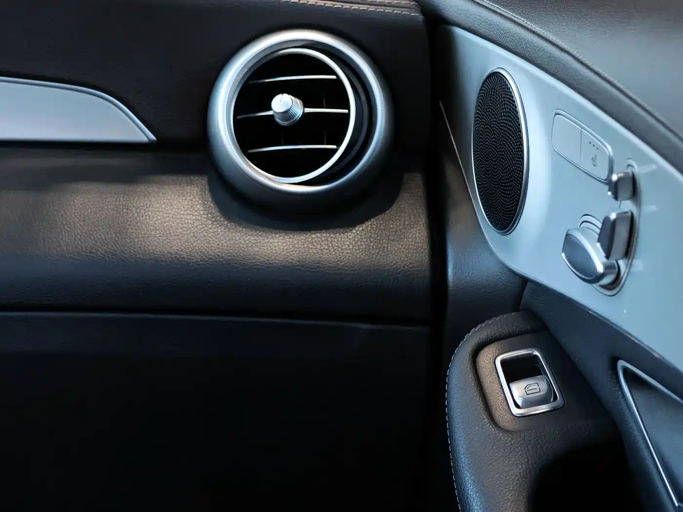 Mercedes-Benz GLC 2022 Model GLC 260 L 4MATIC Dynamic Edition фото 11