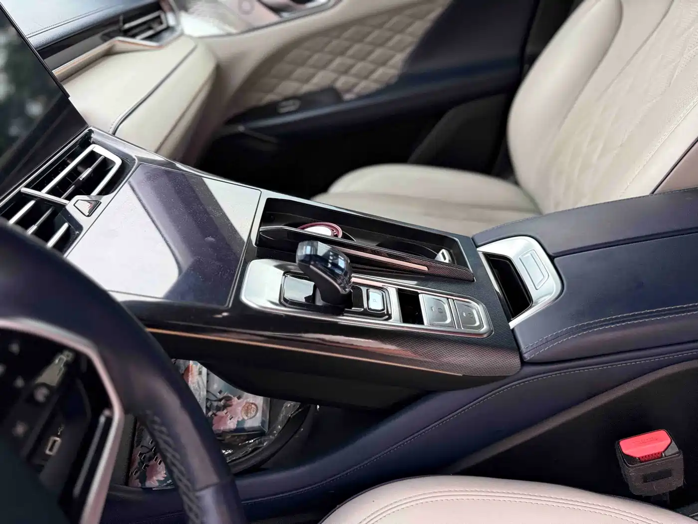WEY Mocha 2021 2021 2.0T 2WD Premium Edition