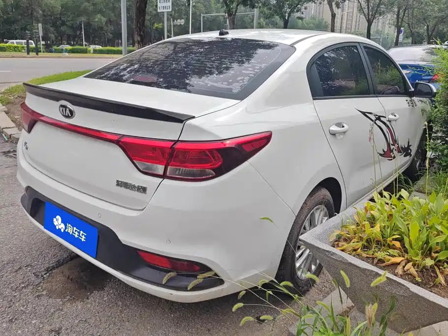 Kia K2 2018 2017 Sedan 1.4L MT 15th Anniversary Special Edition GLS