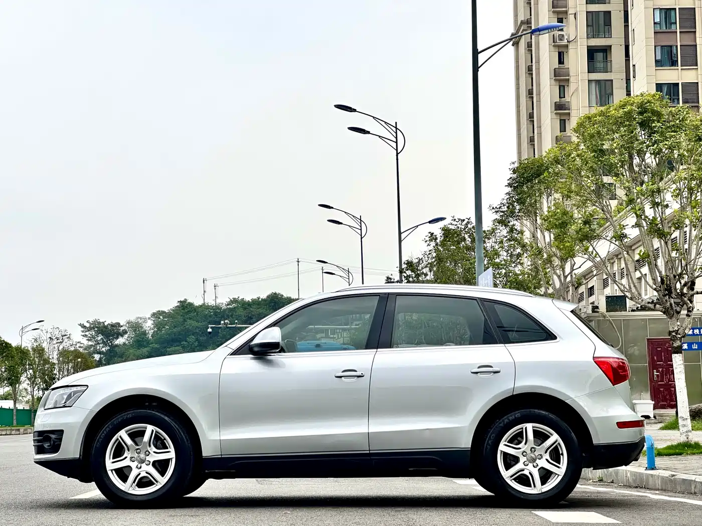 Audi Q5 2012 2.0TFSI Comfort фото 7