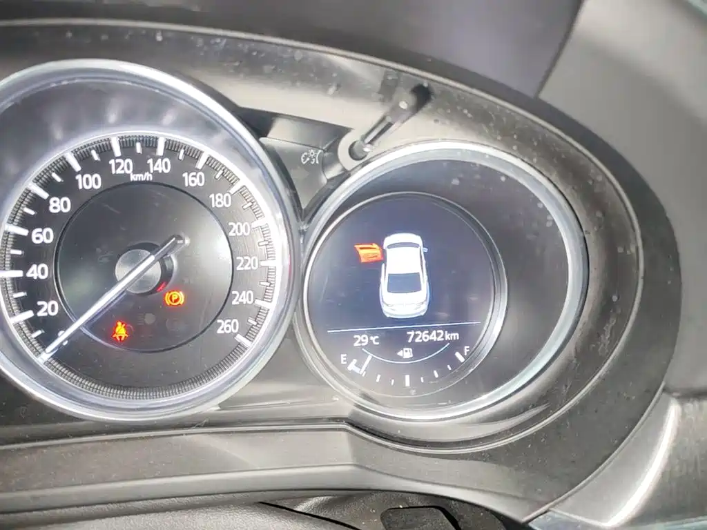 Photo 12 - Mazda Atenza