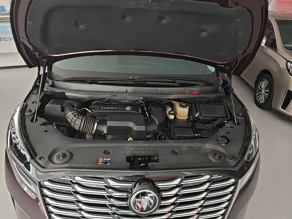 Фото 20 - Buick GL8