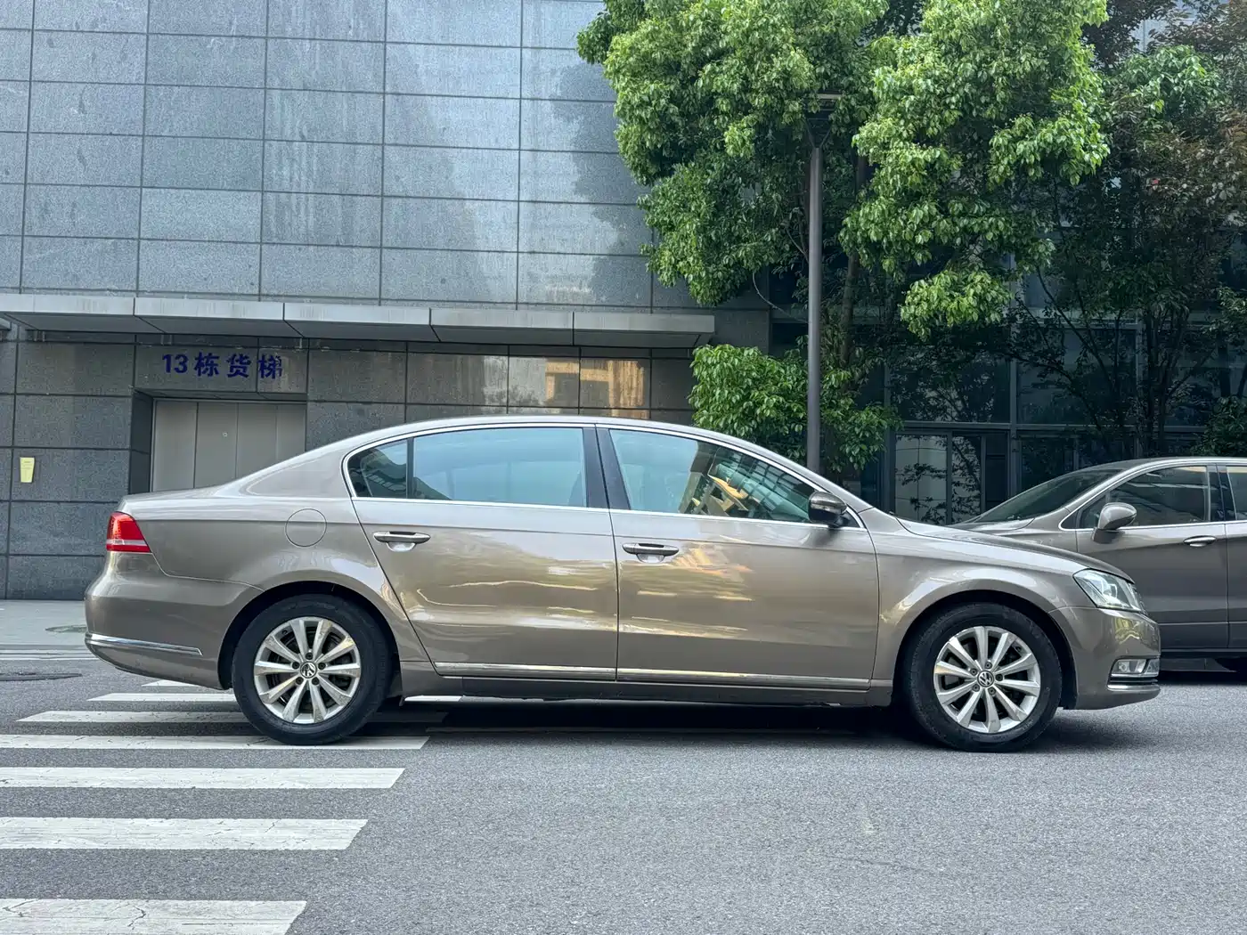 Volkswagen Magotan 2012 Facelift 1.8TSI Luxury фото 7
