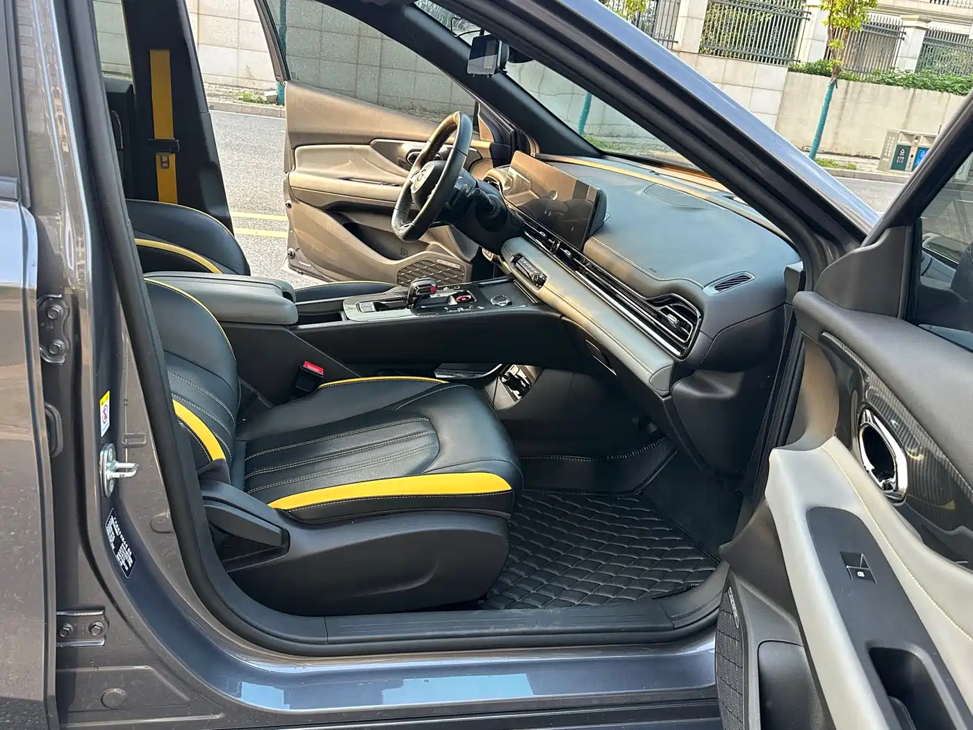 GAC Trumpchi Trumpchi Emkoo 2023 270T DCT J15 Edition фото 13