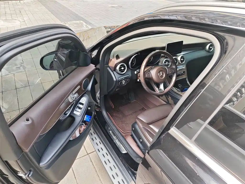Mercedes-Benz GLC 2018 Facelift GLC 300 4MATIC Dynamic фото 14